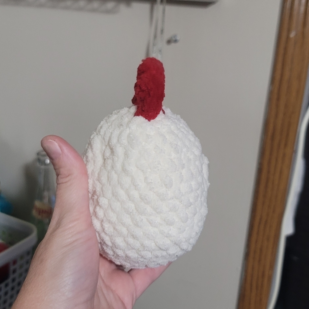 Clucky The Happy Chick - Picture 3 of 3